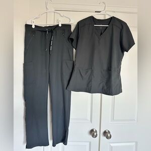 Medcouture gray scrubs